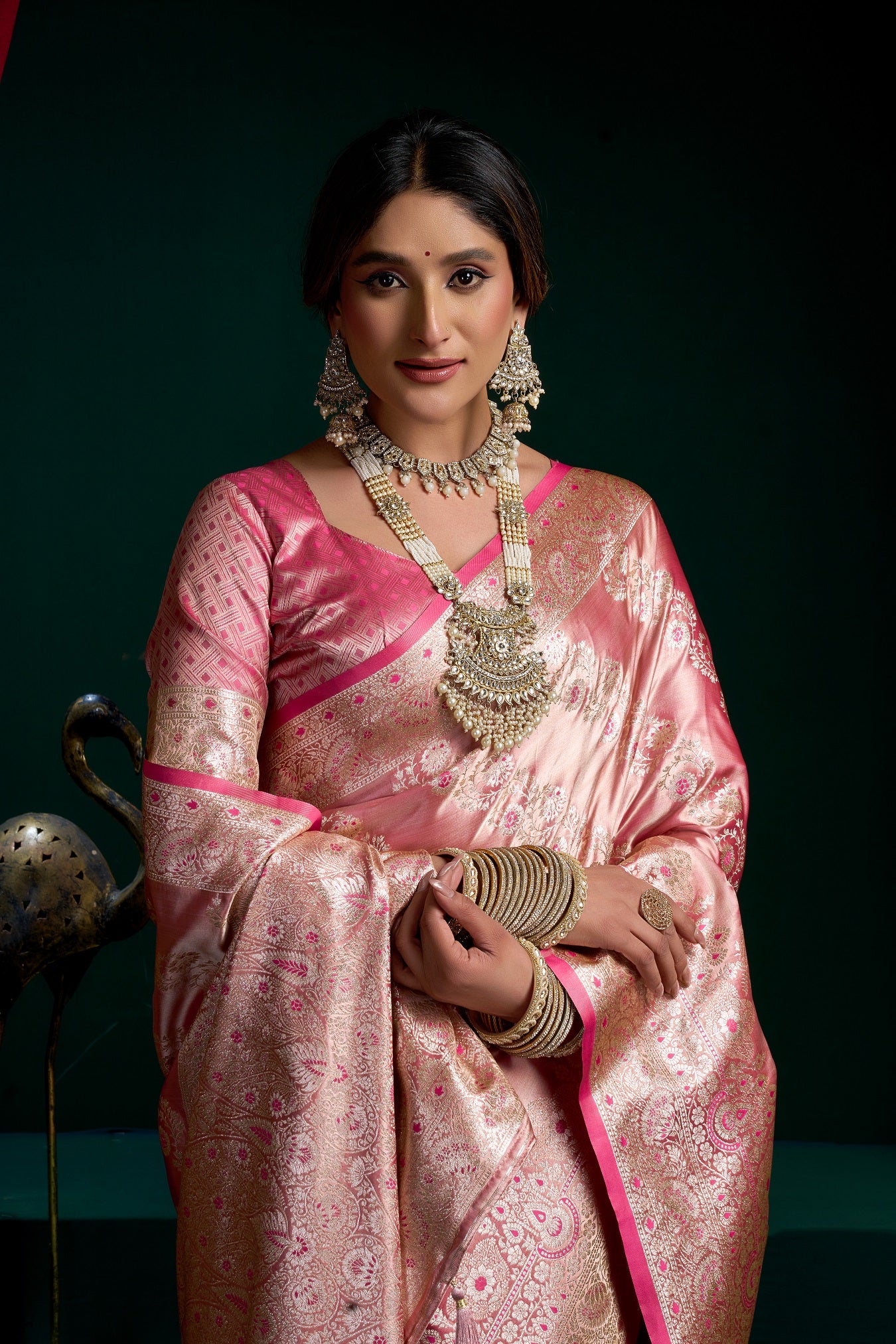 Mauve Pink Silk Blend Woven Saree – Elegant Designer Wedding & Festive Wear Saree for Women