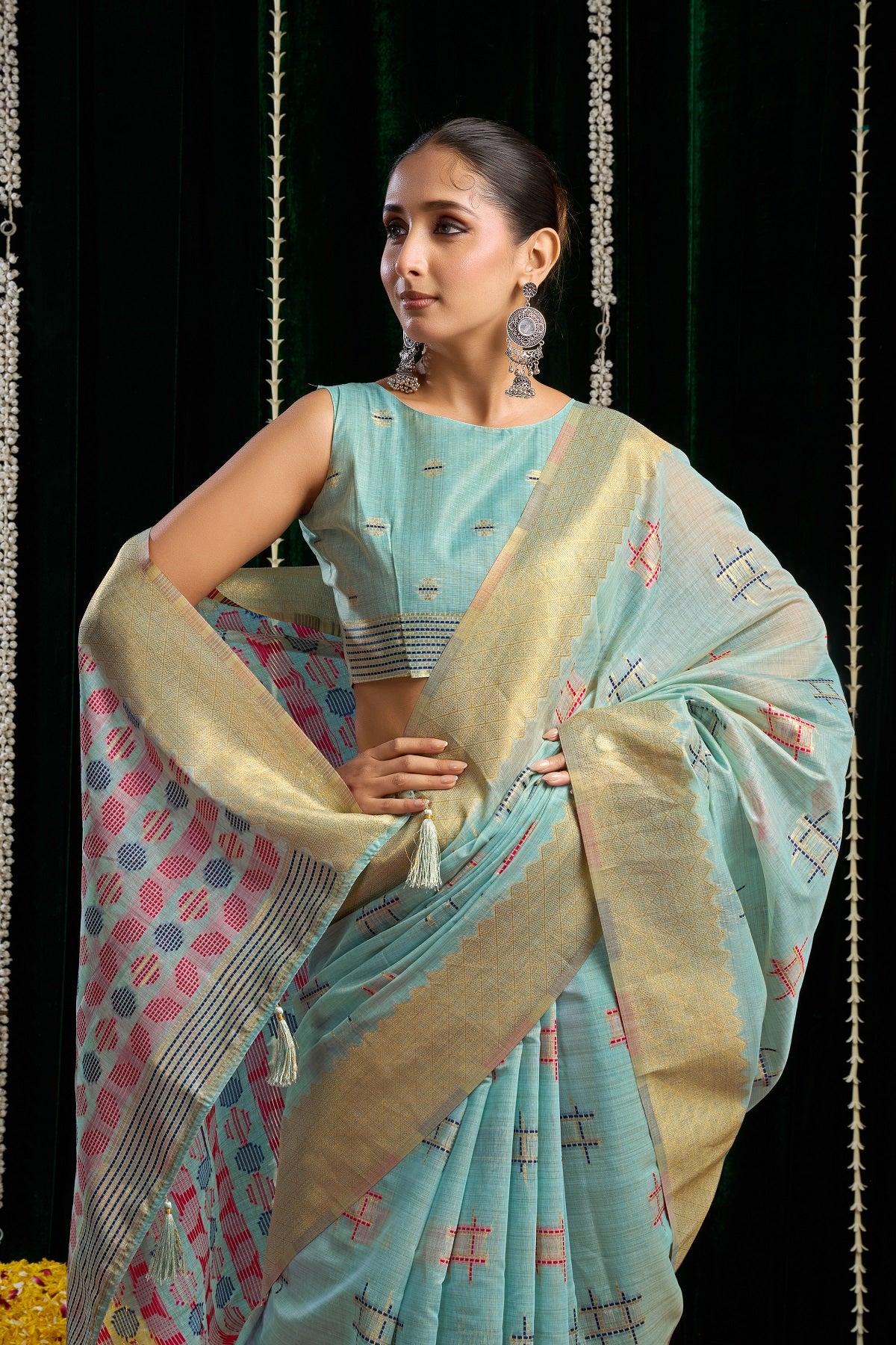 Blue Lightweight Spun Cotton Saree with Zari Border – Elegant Daily & Office Wear Saree