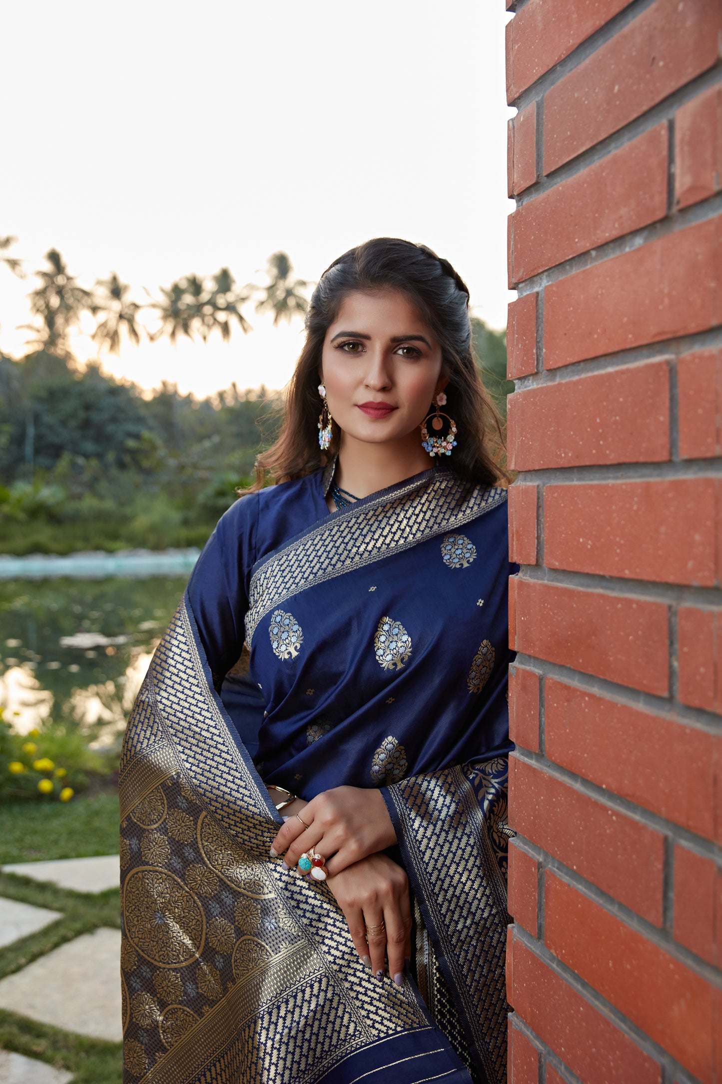 Navy Color Wedding Wear Beautiful Banarasi Weaving Silk Saree