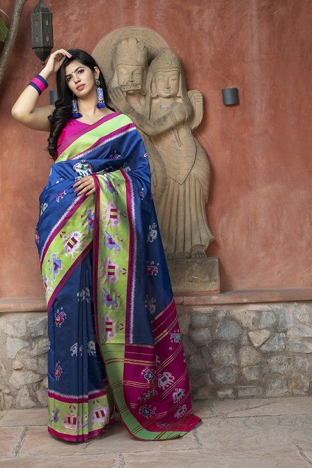 Royal Traditional Look Exclusive Weaving Silk Work Sarees