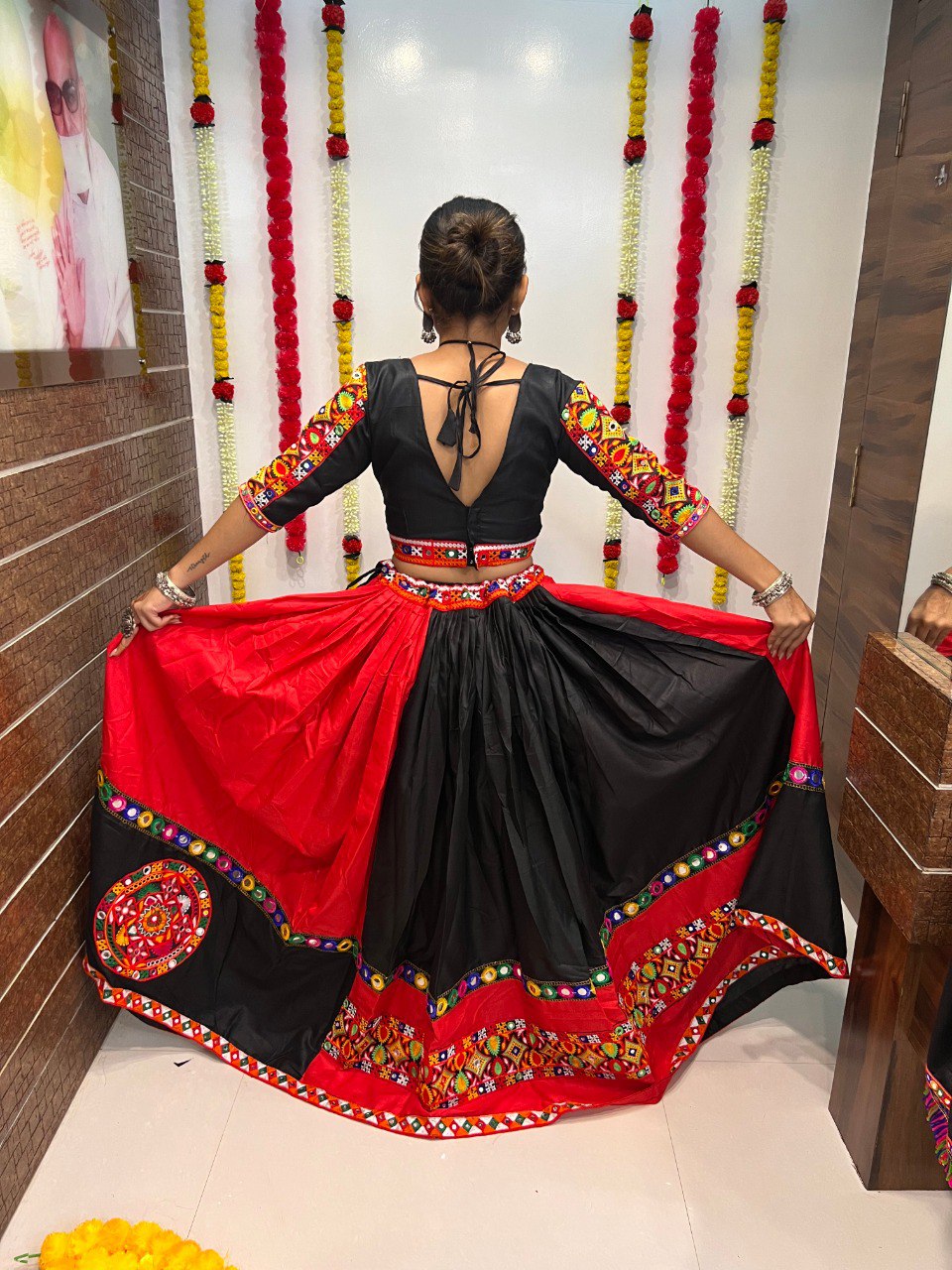 Rani Black Pure Cotton Silk Gamthi Work Butta Lace Work Navratri Lehenga Choli