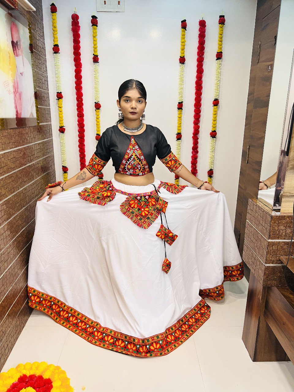White Cotton Silk Gamthi Work Butta Lace Work Navratri Lehenga Choli