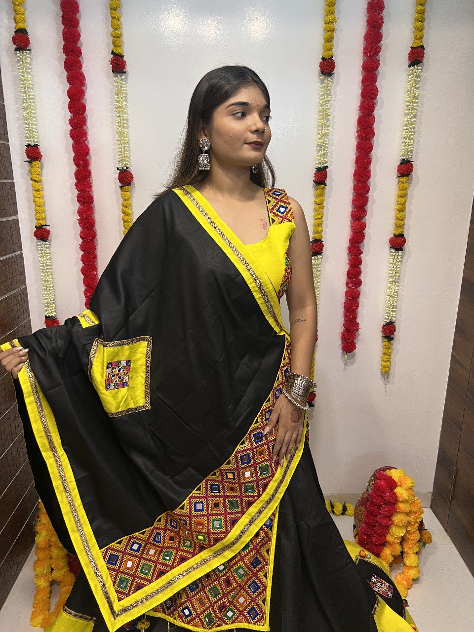 Yellow Cotton Silk Gamthi Work Butta Lace Work Navratri Lehenga Choli