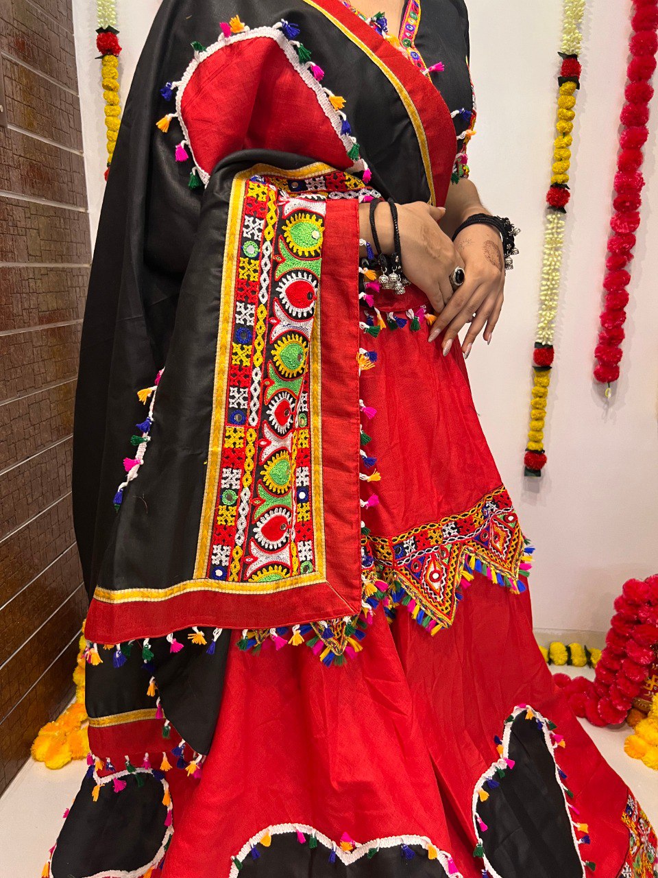 Red Cotton Silk Gamthi Work Butta Lace Work Navratri Lehenga Choli