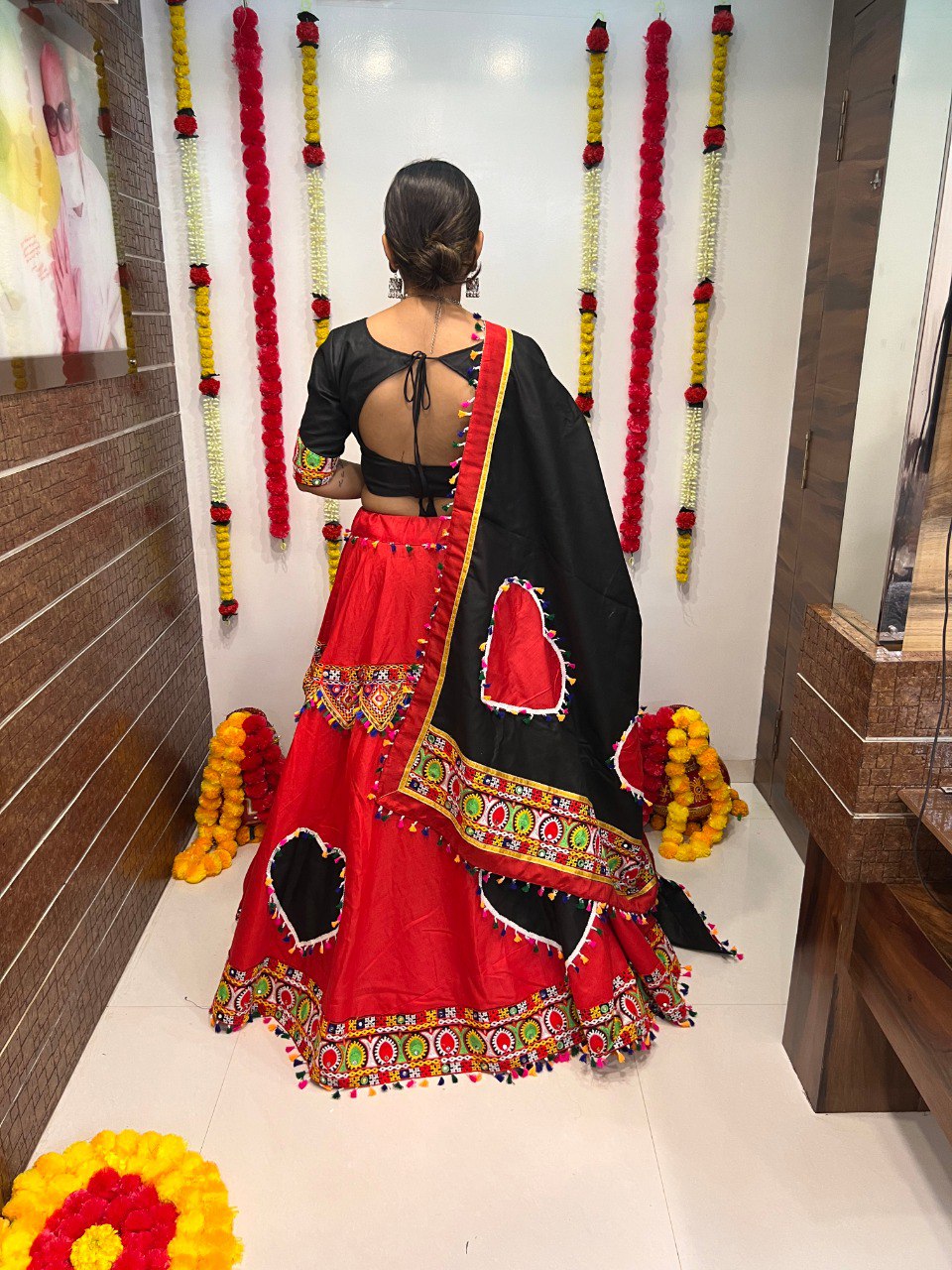 Red Cotton Silk Gamthi Work Butta Lace Work Navratri Lehenga Choli