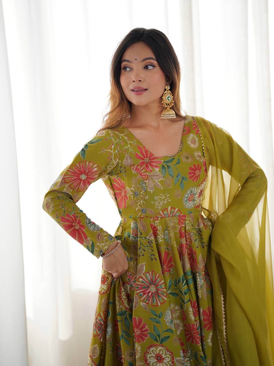 Mehandi Chanderi Discharge Print Fabric Fancy Lace Work Palazzo Suit Set