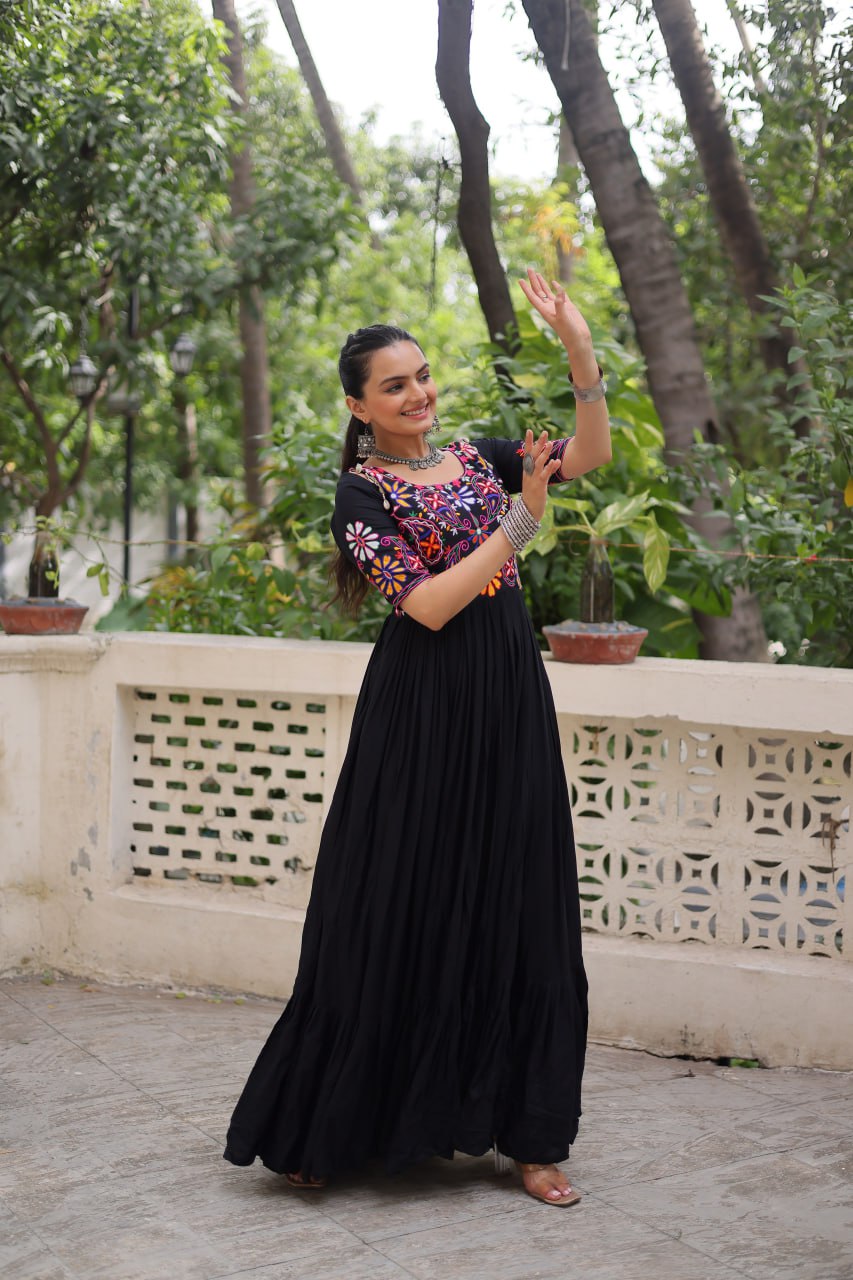 Black Reyon Kutchi Gamthi Embroidered Thread Work Navratri Gown
