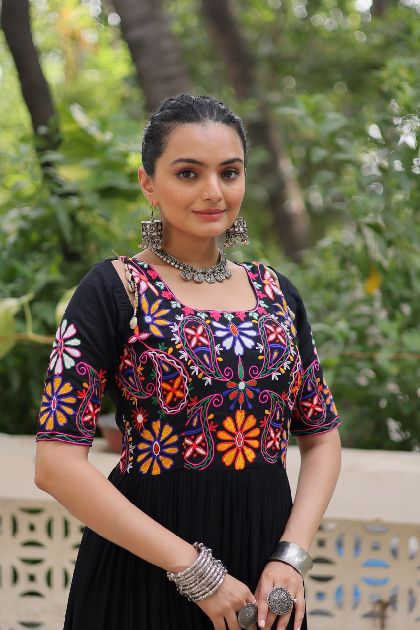 Black Reyon Kutchi Gamthi Embroidered Thread Work Navratri Gown