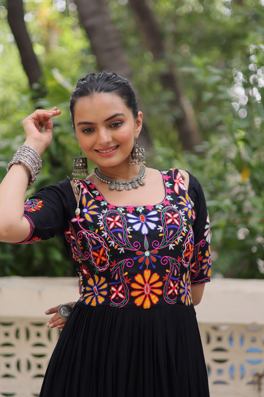 Black Reyon Kutchi Gamthi Embroidered Thread Work Navratri Gown
