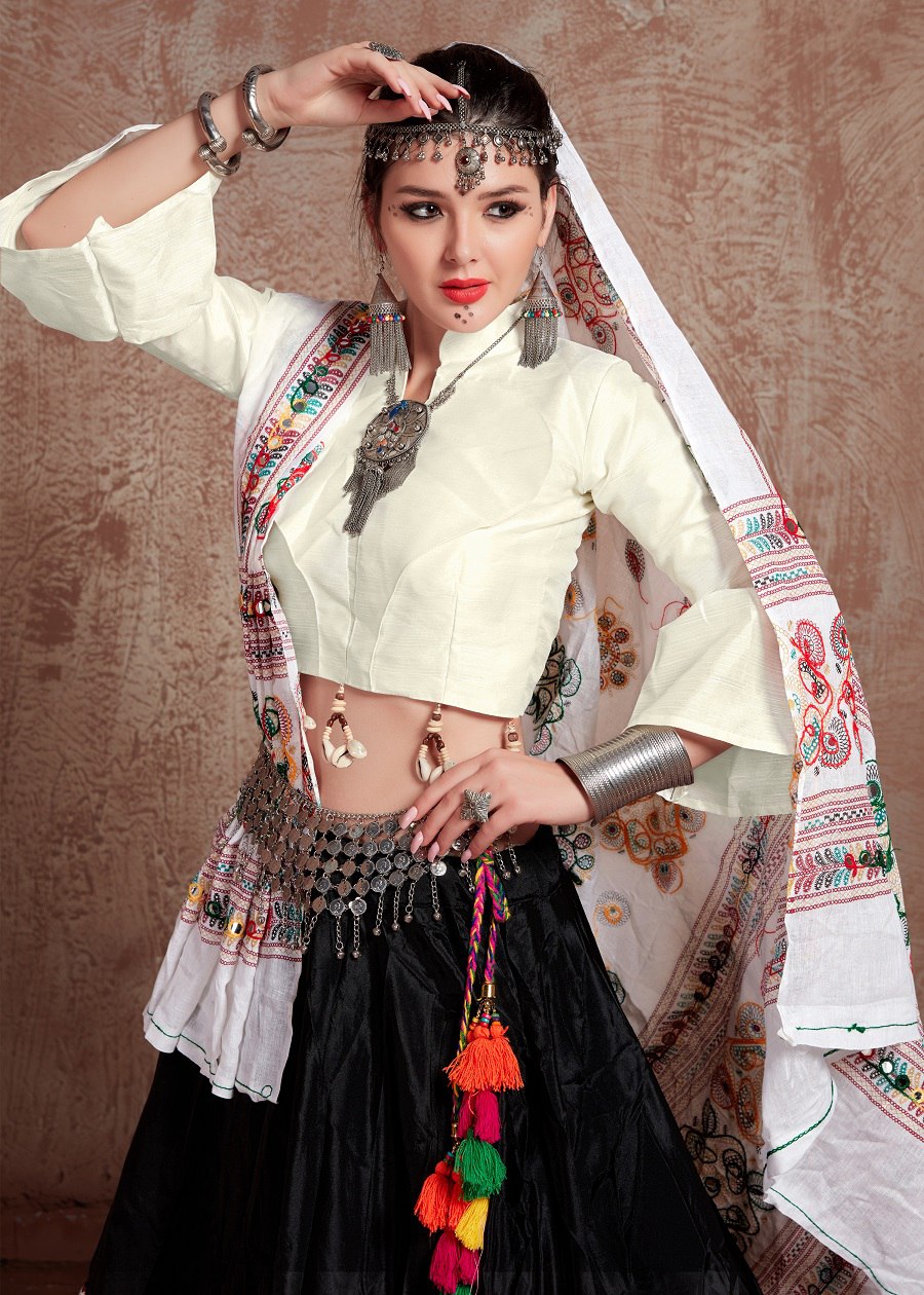 White Rajwadi Gamthi Lace With Mirror Work Navratri Lehenga Choli