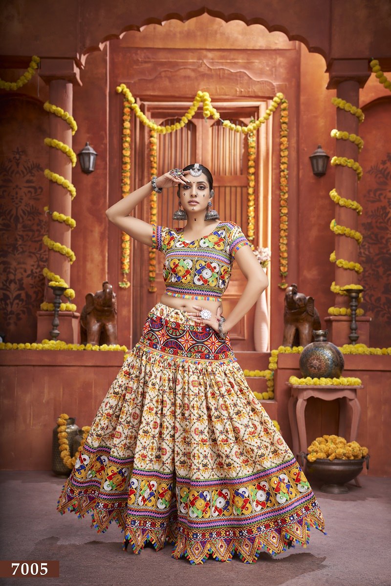 Cream Gamthi Work And Patola Print With Mirror Work Navratri Lehenga Choli