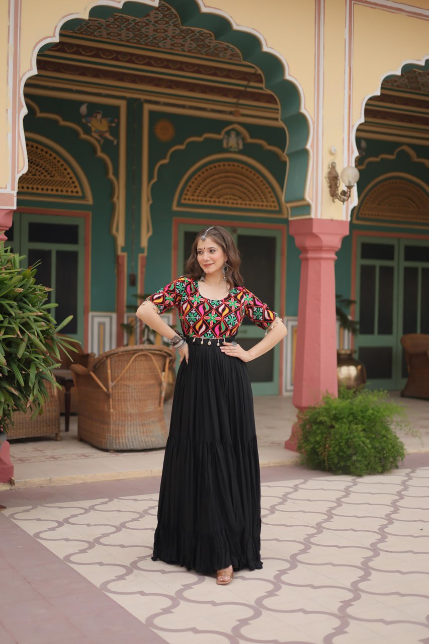 Black Reyon With Kutchi Gamthi Kodi Work Navratri Gown