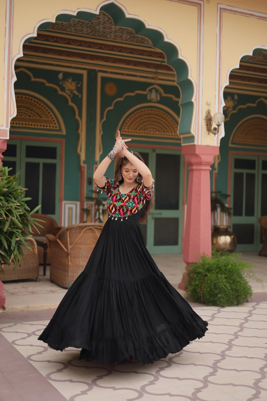 Black Reyon With Kutchi Gamthi Kodi Work Navratri Gown