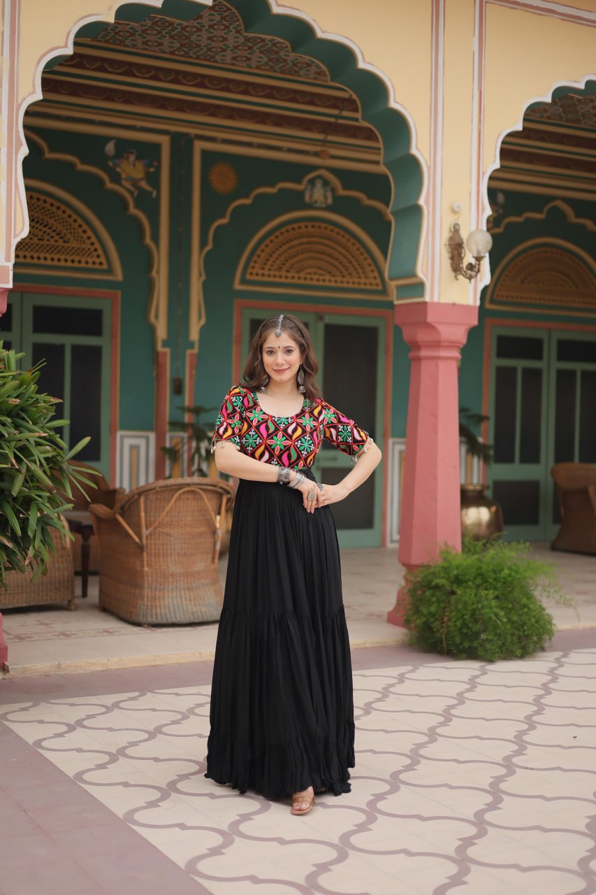Black Reyon With Kutchi Gamthi Kodi Work Navratri Gown