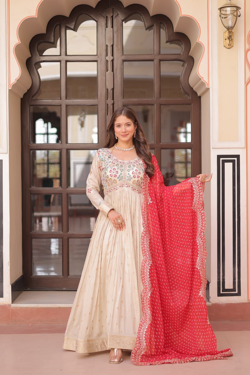 Off White Rani Cosmos Weaving Jequard With Pearl Beads Embroidered Work Gown