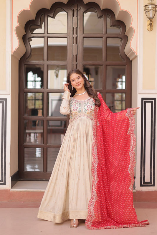 Off White Rani Cosmos Weaving Jequard With Pearl Beads Embroidered Work Gown