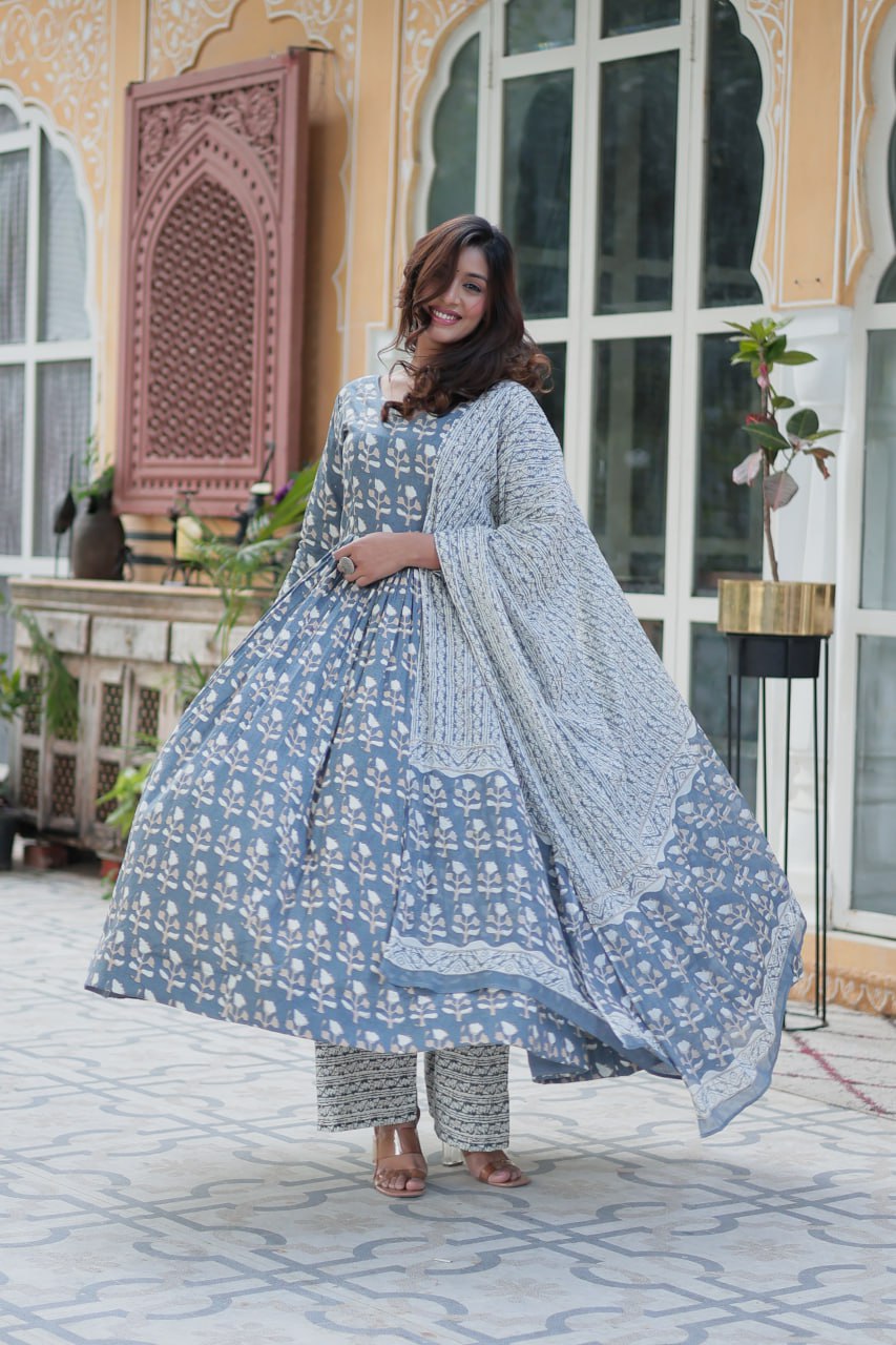 Grey Pure Cotton Readymade Kurti With Pant Dupatta Set