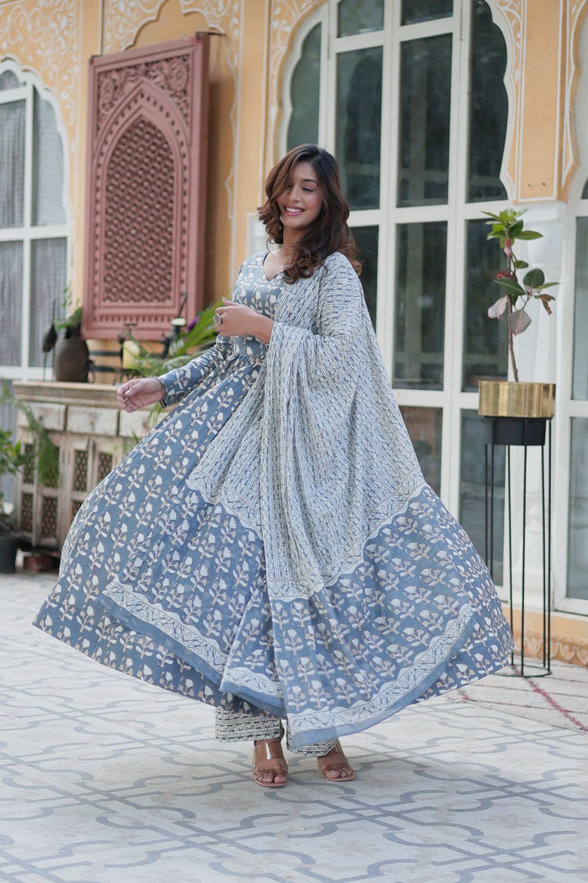 Grey Pure Cotton Readymade Kurti With Pant Dupatta Set