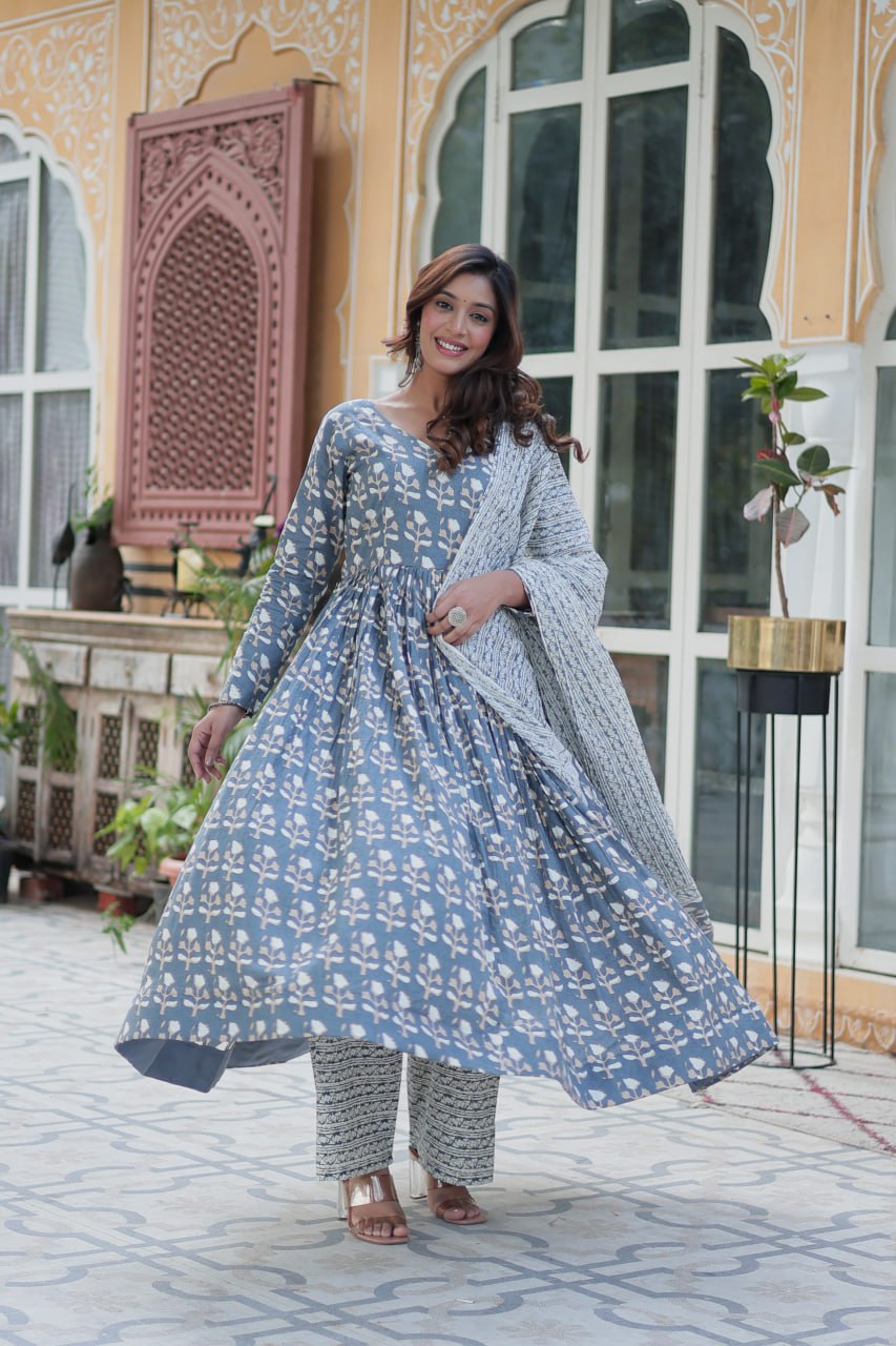Grey Pure Cotton Readymade Kurti With Pant Dupatta Set