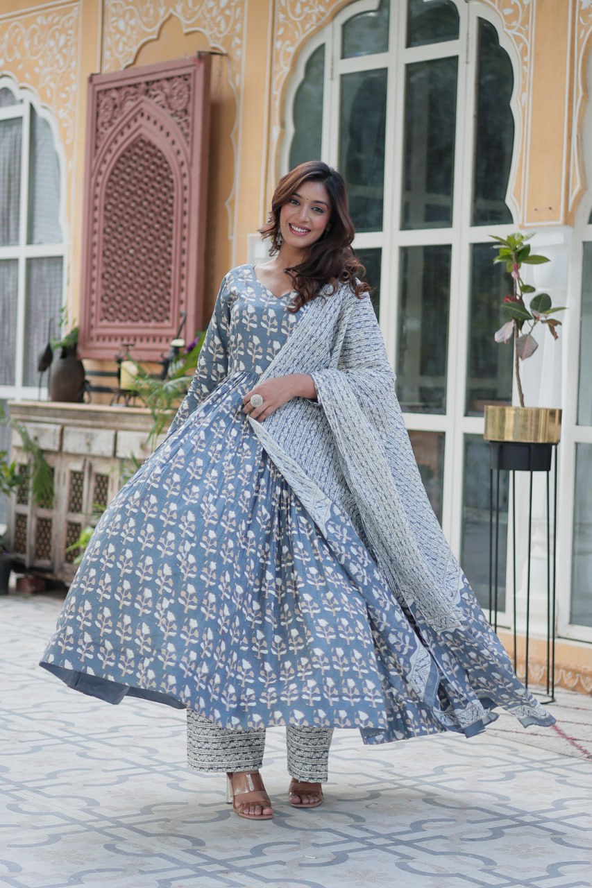 Grey Pure Cotton Readymade Kurti With Pant Dupatta Set