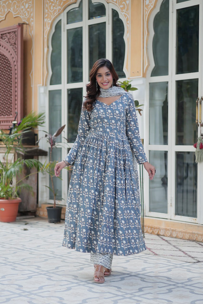 Grey Pure Cotton Readymade Kurti With Pant Dupatta Set
