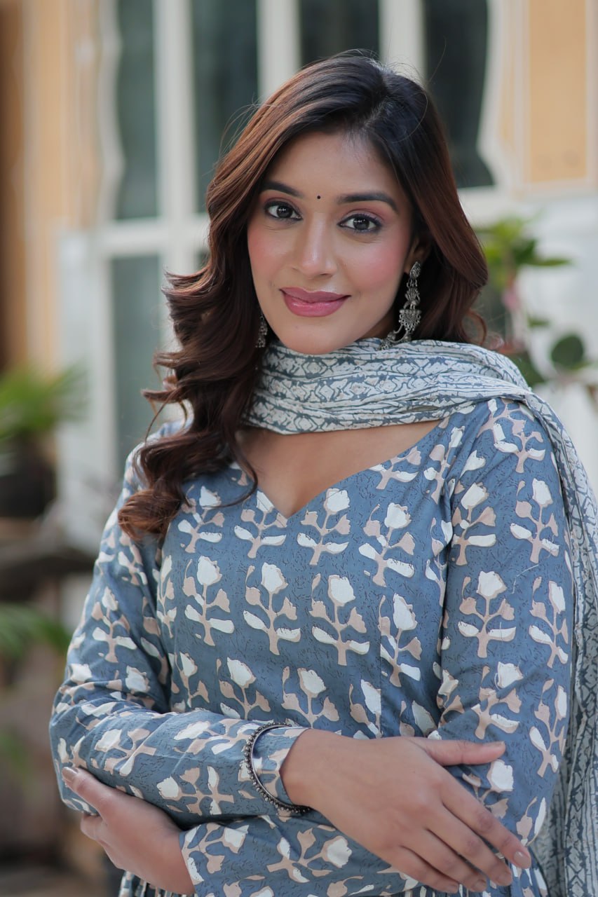 Grey Pure Cotton Readymade Kurti With Pant Dupatta Set