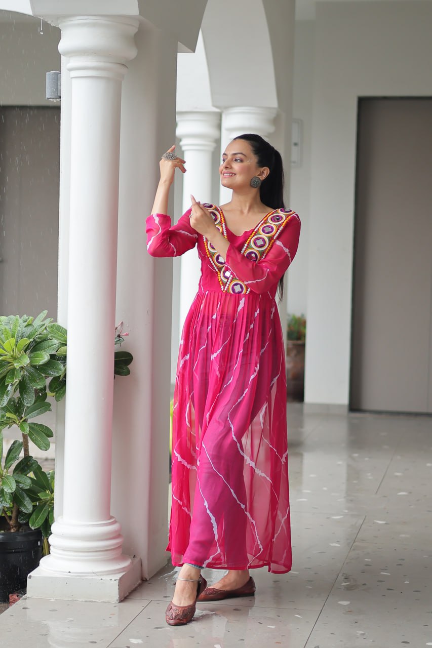 Pink Leheriya Print Work With Kutchi Patchework Navratri Kurti