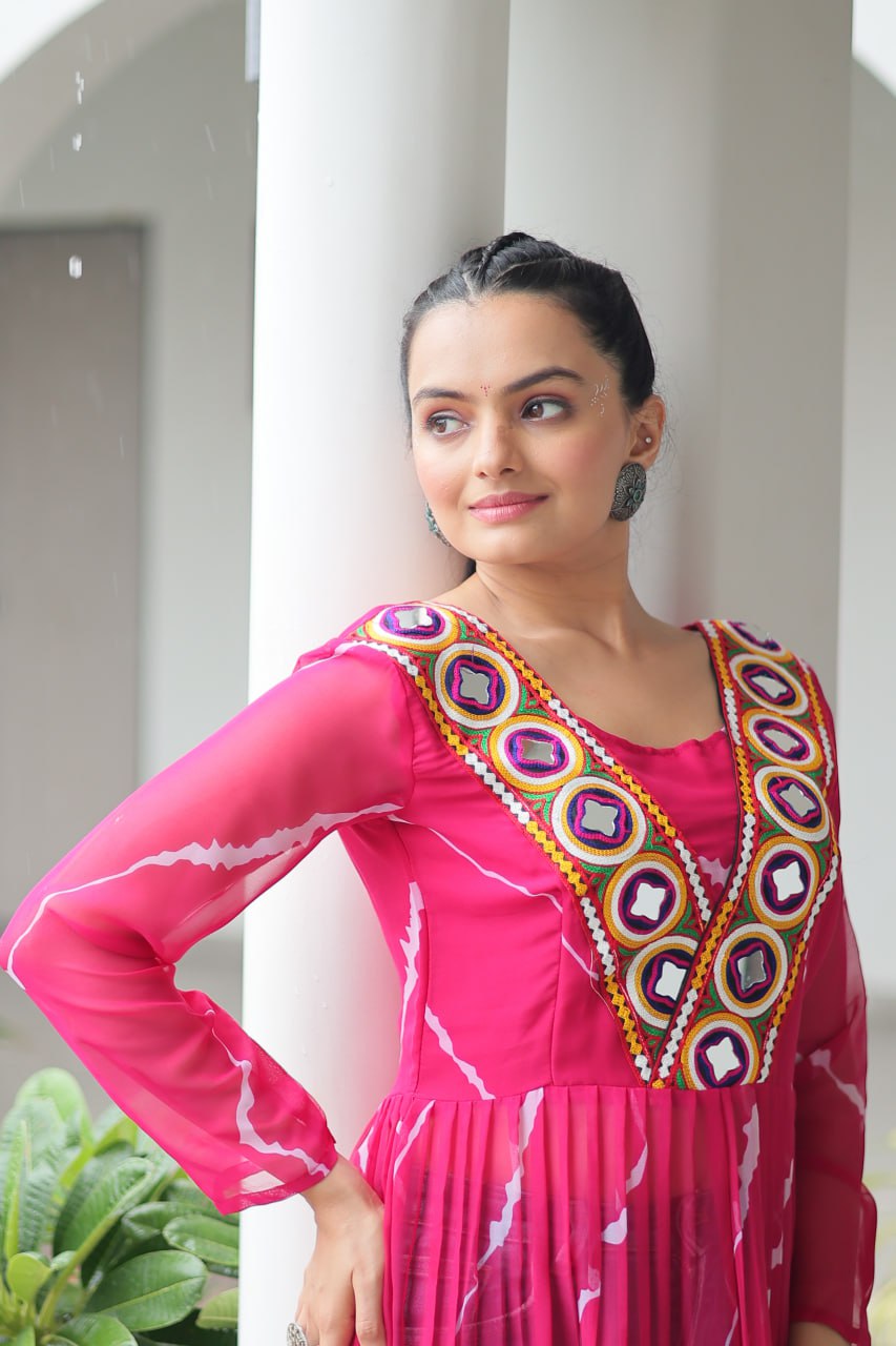 Pink Leheriya Print Work With Kutchi Patchework Navratri Kurti