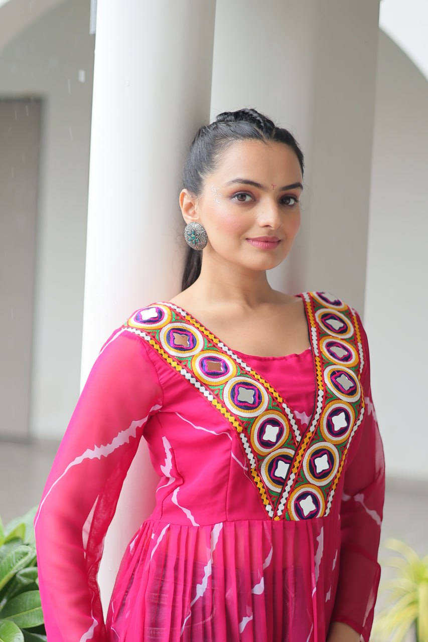Pink Leheriya Print Work With Kutchi Patchework Navratri Kurti