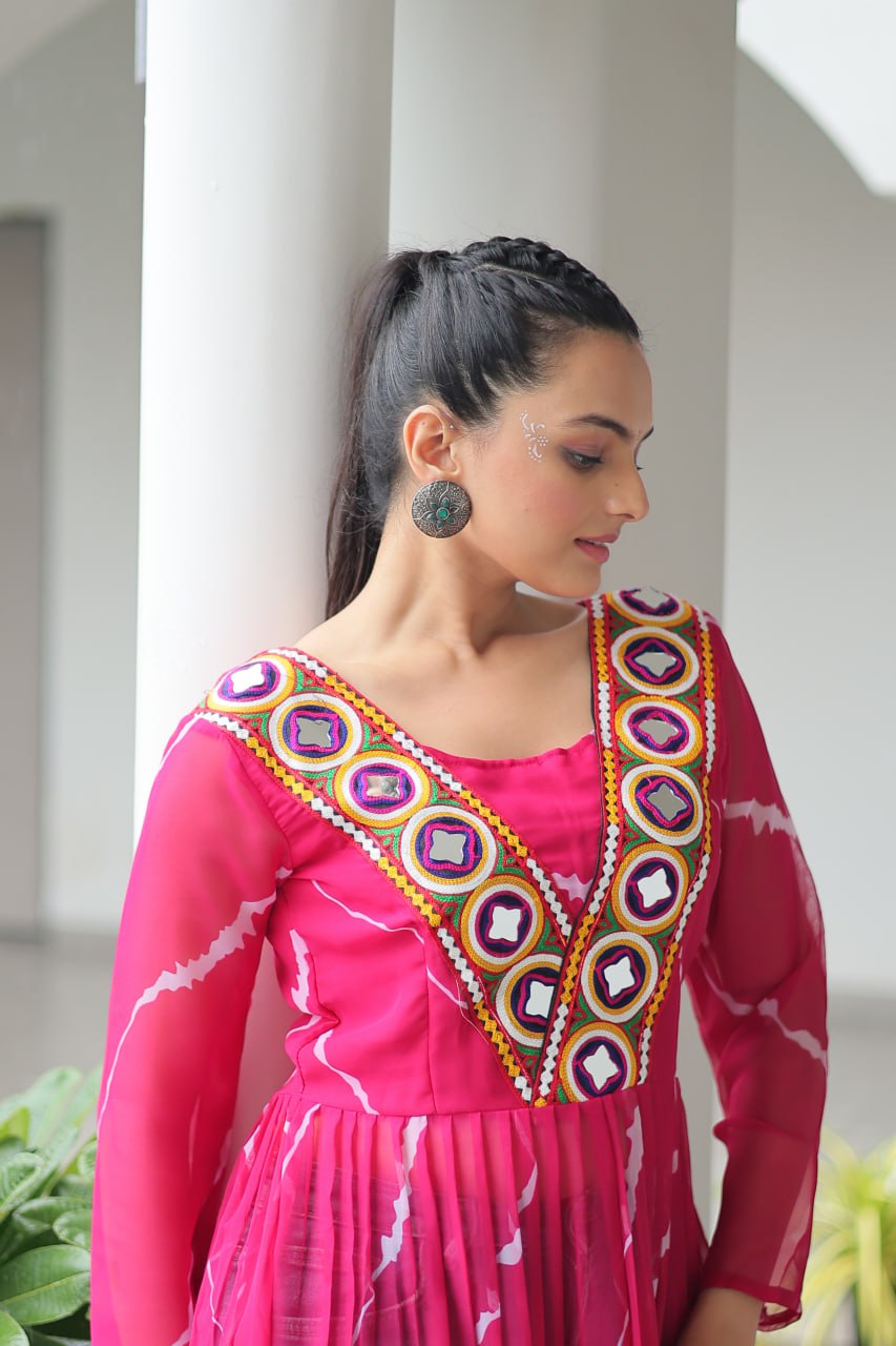 Pink Leheriya Print Work With Kutchi Patchework Navratri Kurti