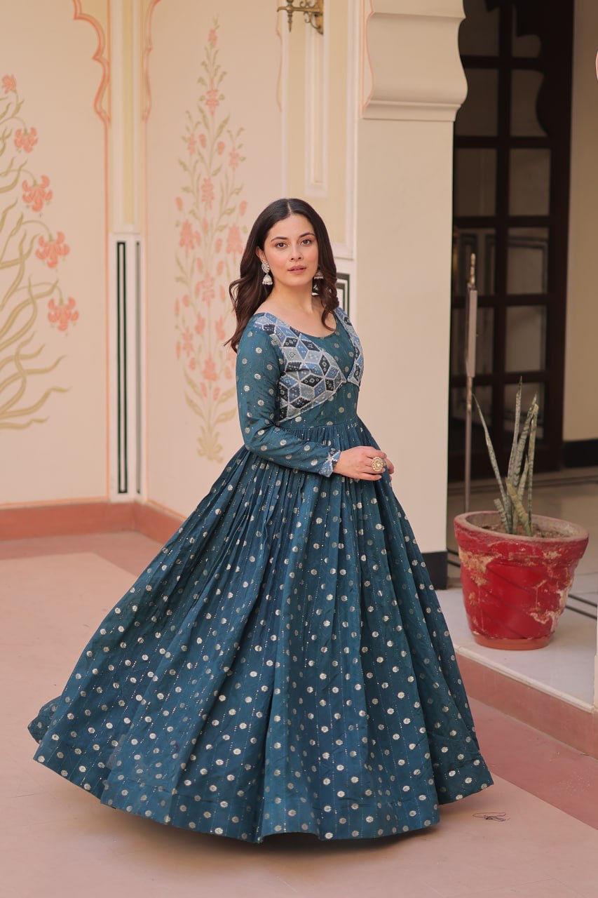 Rama Staple Jequard Weaving Work Gown