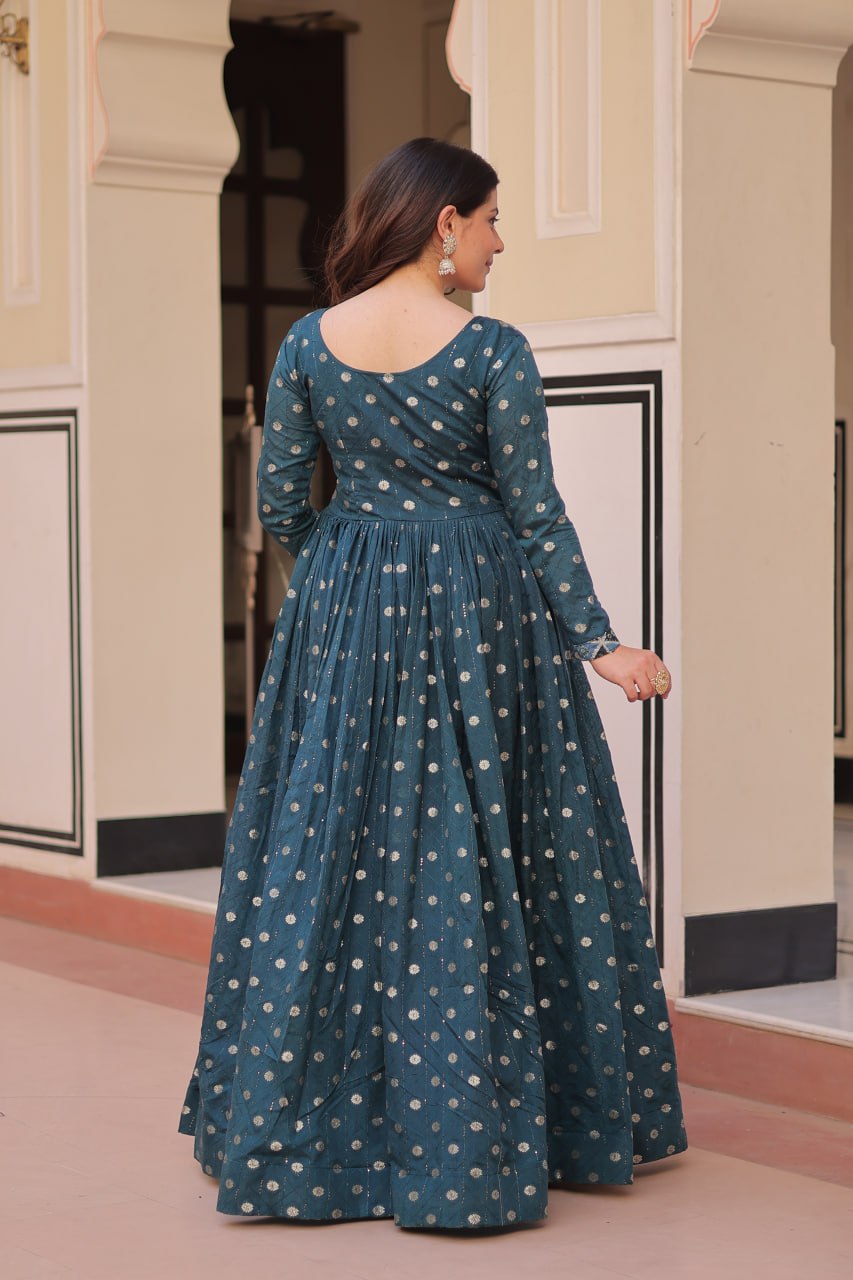 Rama Staple Jequard Weaving Work Gown