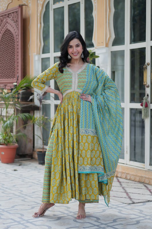 Green Pure Cotton Readymade Kurti With Pant Dupatta Set
