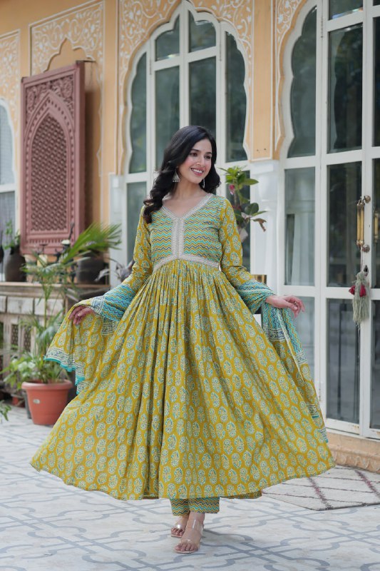 Green Pure Cotton Readymade Kurti With Pant Dupatta Set