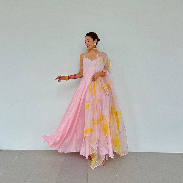 Pink Maska Cotton Silk Anarkali Gown With Shaded Organja Duppta Full Set With Pent Ready To Wear