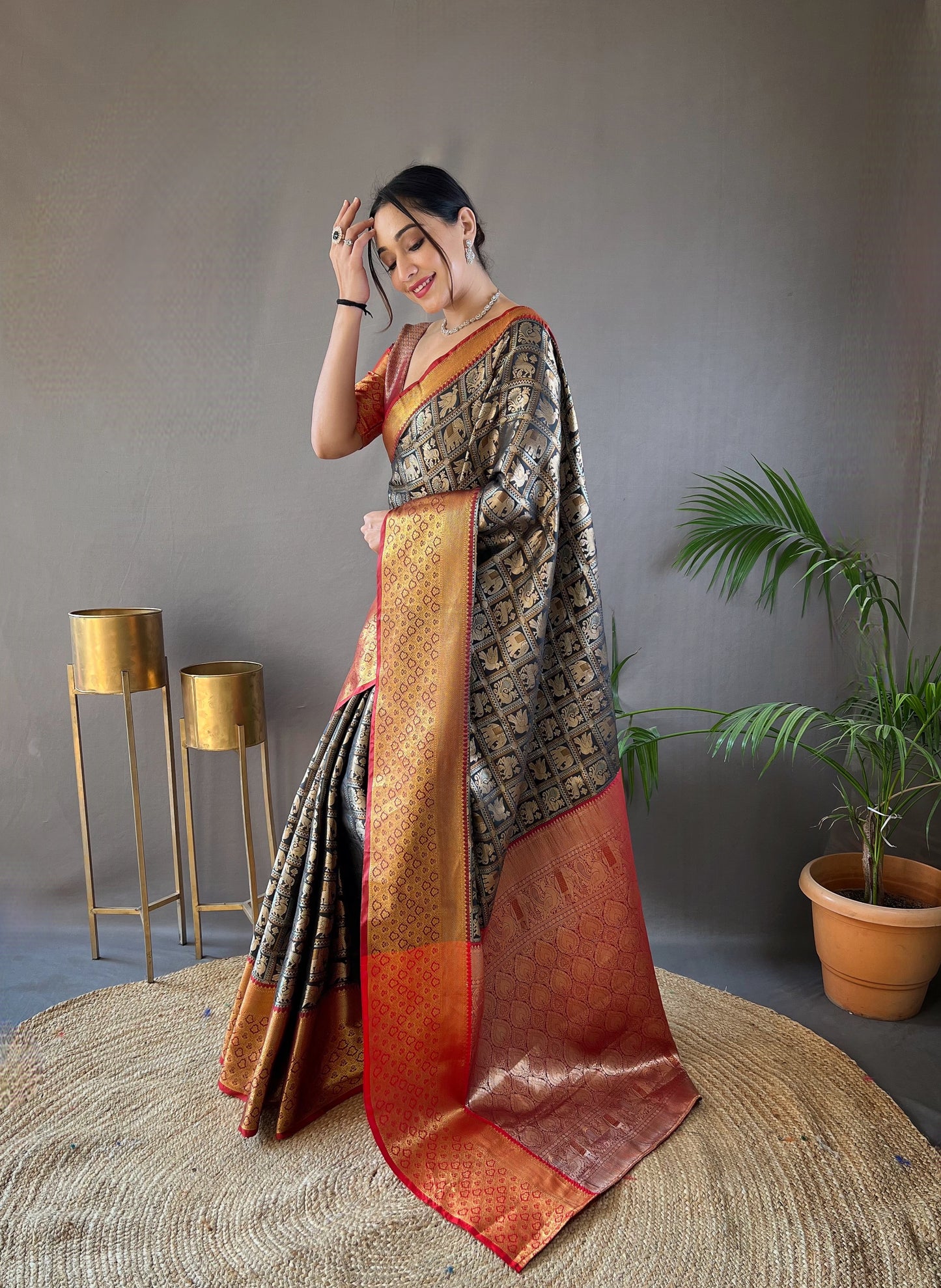 Black Pattu Silk Contrast Weaving Pallu And Border Saree