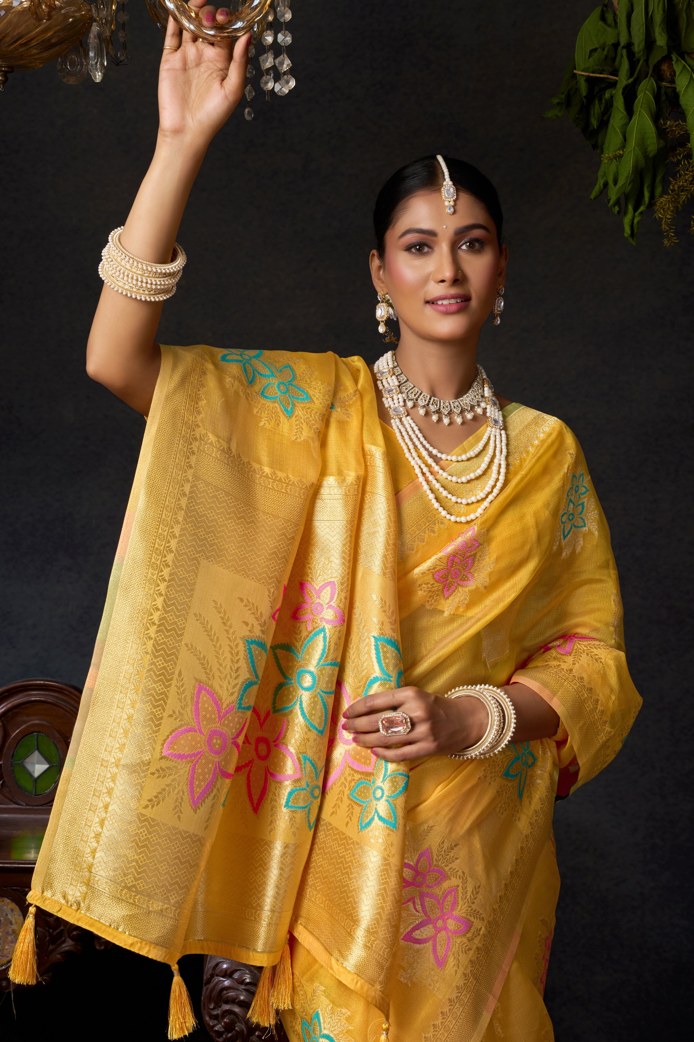 Lemon Yellow Woven Banarasi Organza Saree – Designer Wedding Festive Party Wear Saree