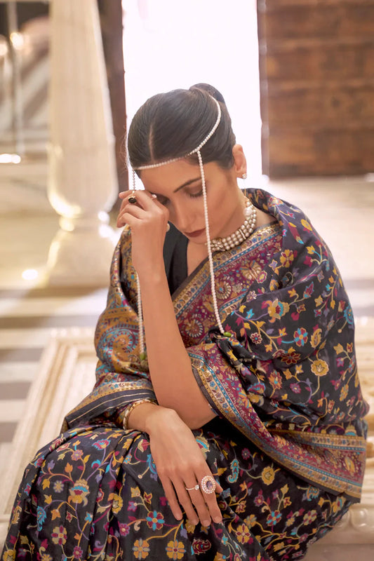 Stylish Black Colour Soft Handloom Weaving Silk Saree With Blouse