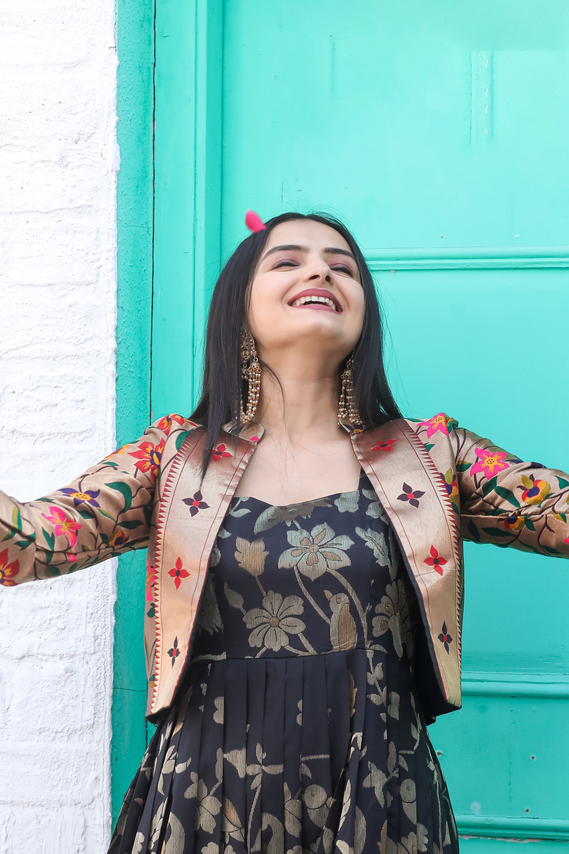 Black Stunning Ensemble Features A Vibrant Jacket Weaving Paithani Gown
