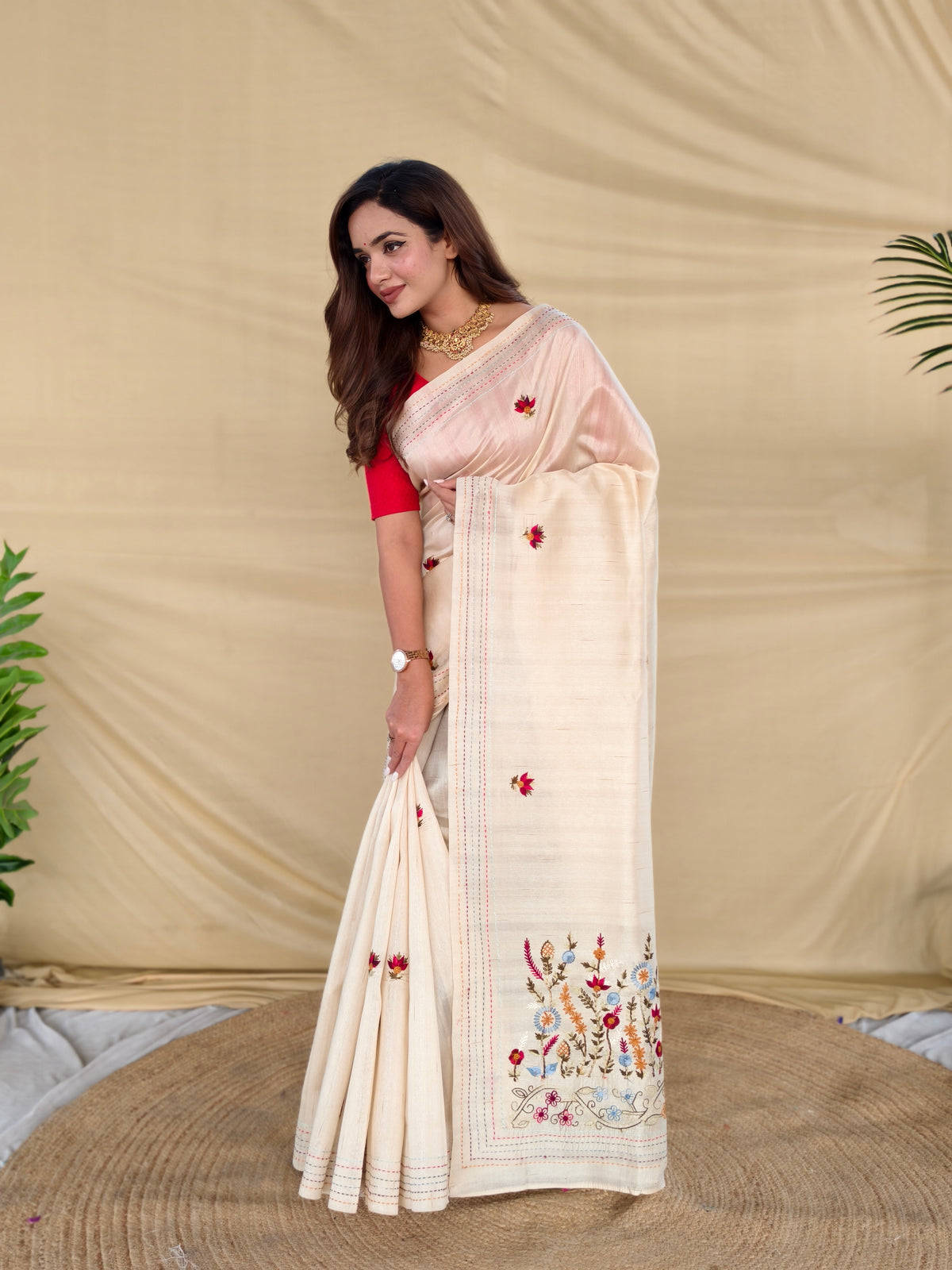 Cream Off-White Tussar Silk Saree With Machine-Woven Floral Embroidery