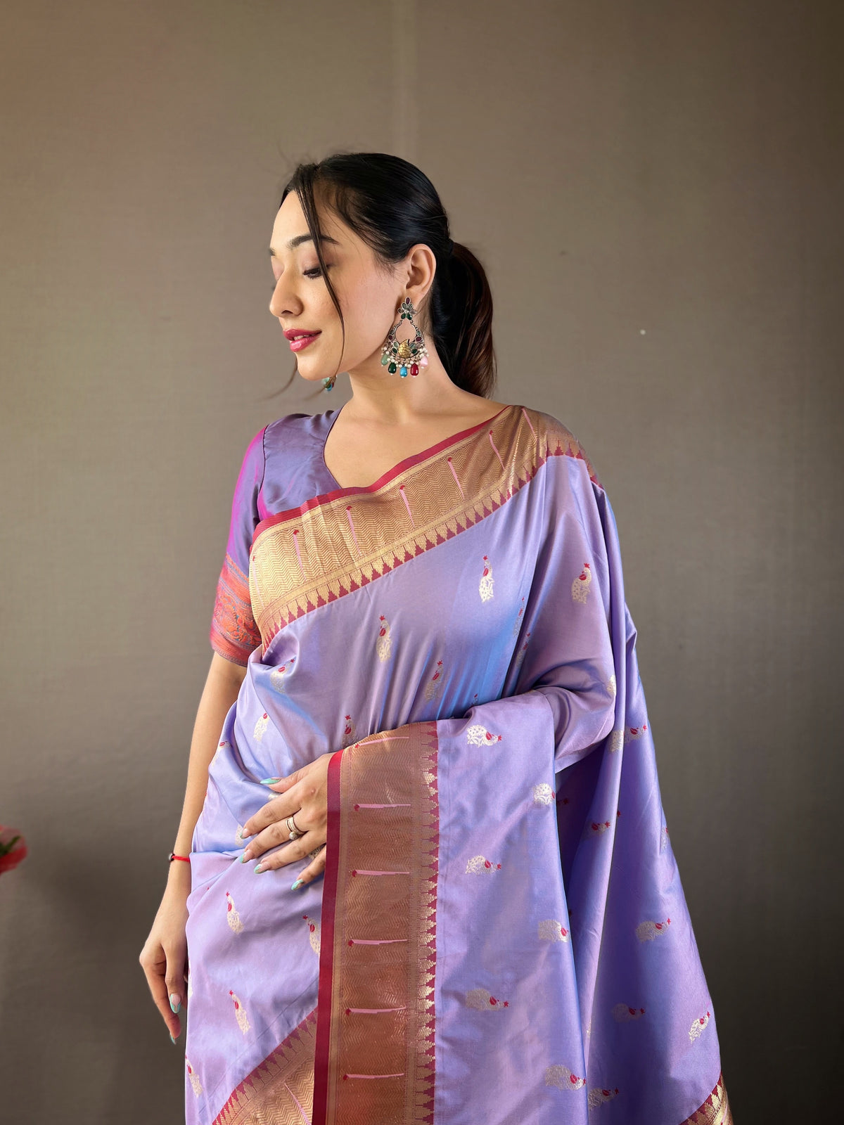 Lavender Purple Woven Design Silk Blend Paithani Saree With Peacock Pallu & Zari Border