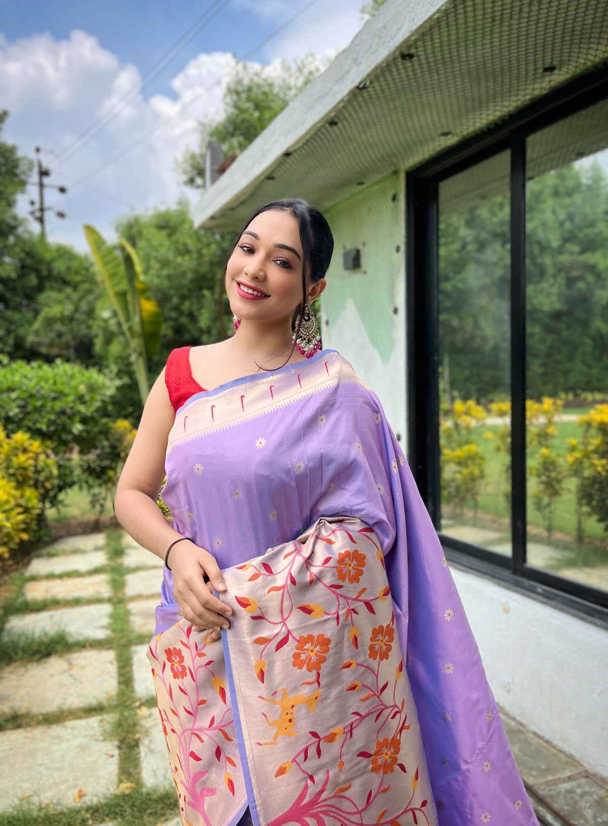 Lavender Pure Paithani Silk Saree With Woven Floral Pallu & Zari Border