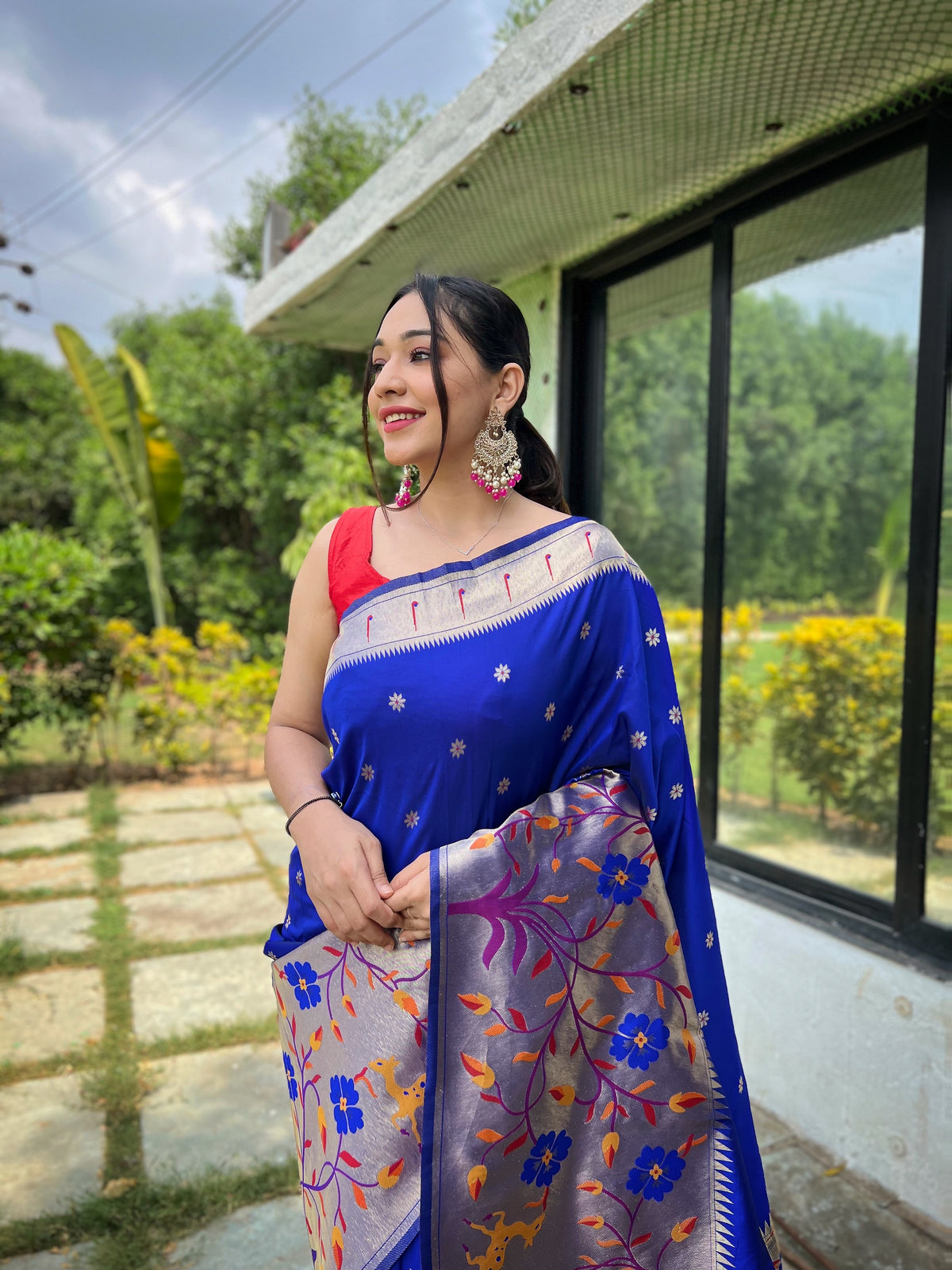 Royal Blue Pure Paithani Silk Saree With Woven Floral Pallu & Zari Border