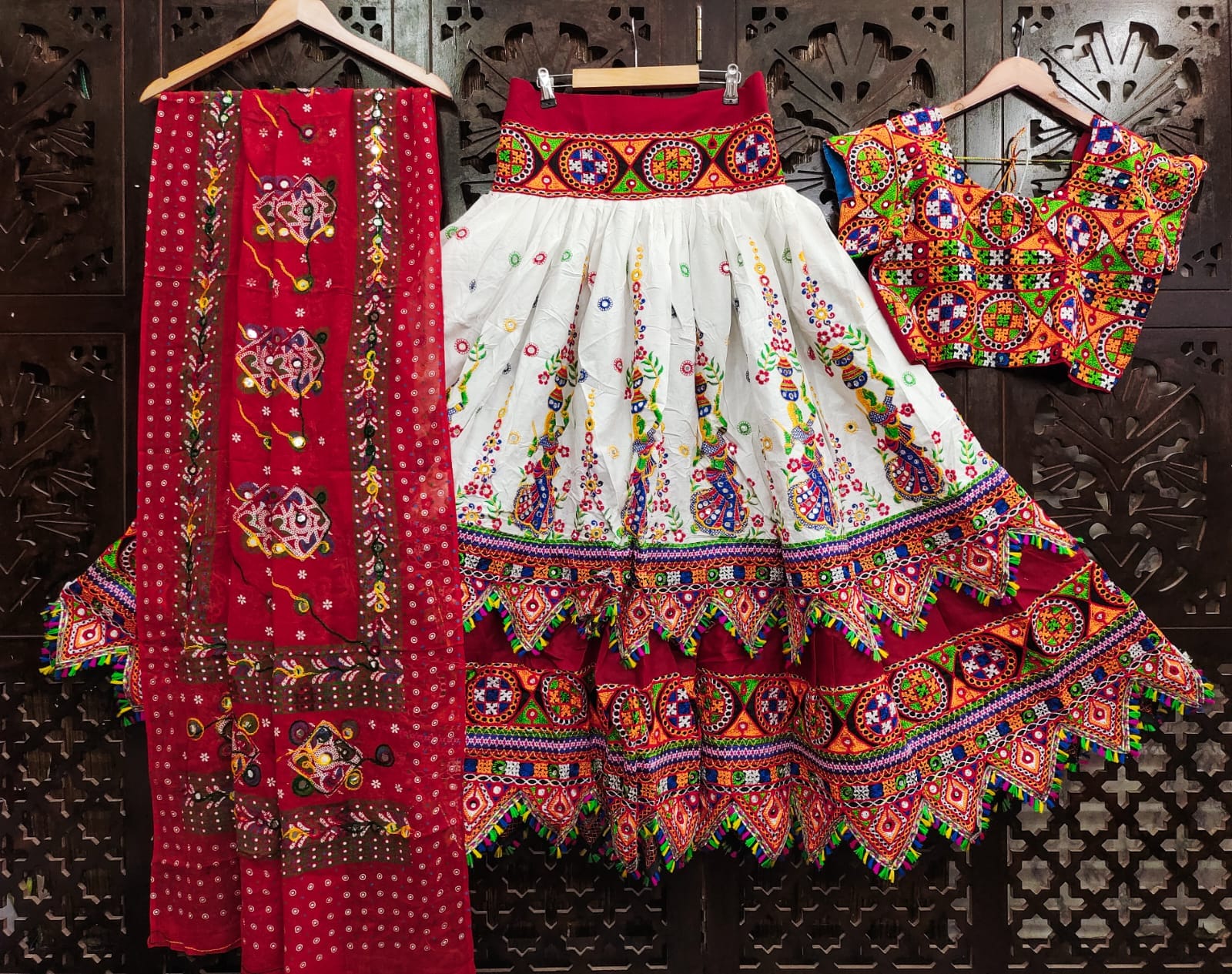 Green Pure Reyon Cotton Kutchi Work Navratri Lehenga Choli