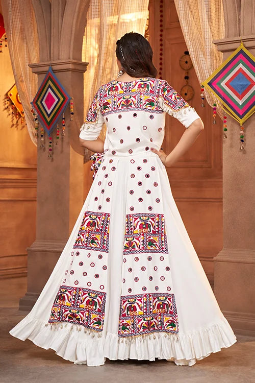 White Beautiful Embroidered Designer Koti Style Chaniya Choli For Navratri