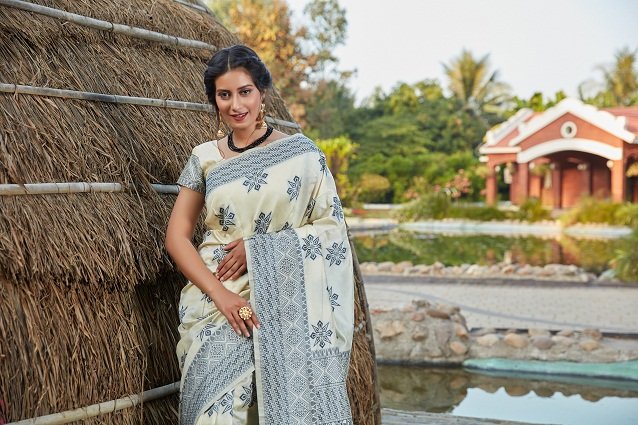 Off White Banarasi Silk Saree Collection