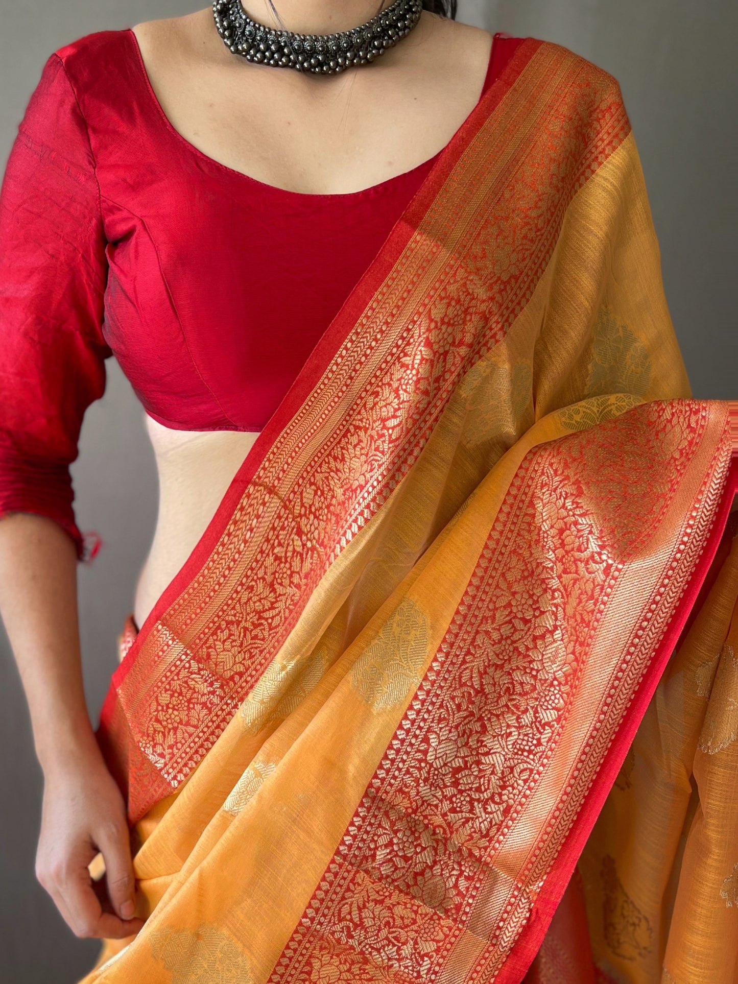 Orange Soft Linen Weaving Sarees With Contrast Weaving Border And Pallu. Paired With Contrast Unstitched Blouse
