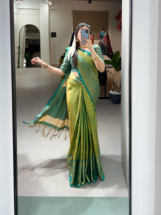 Parrot Color Zari Weaving Work Kanjivaram Saree