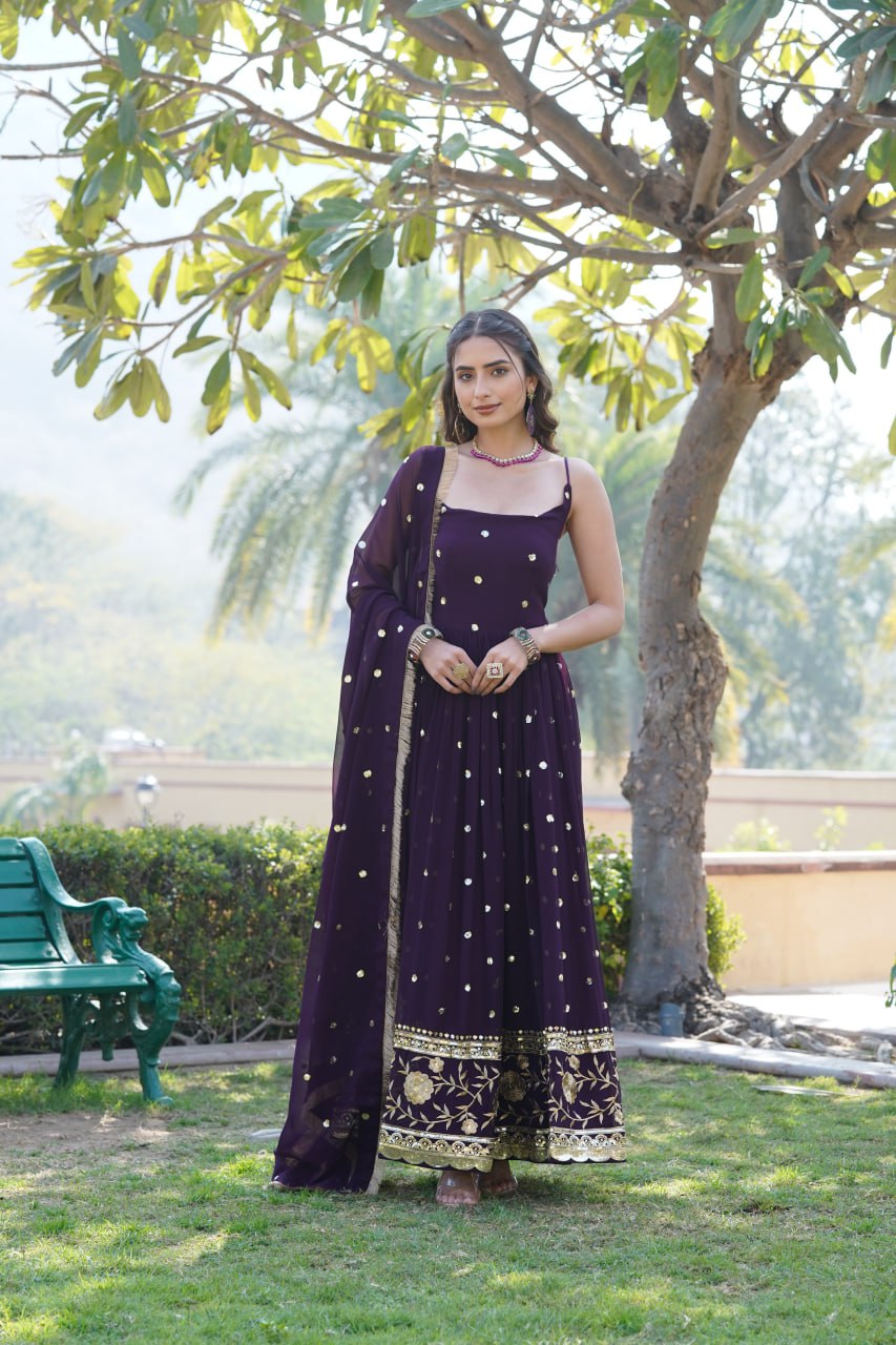 Wine Faux blooming With Sequins Embroidered Work Gown