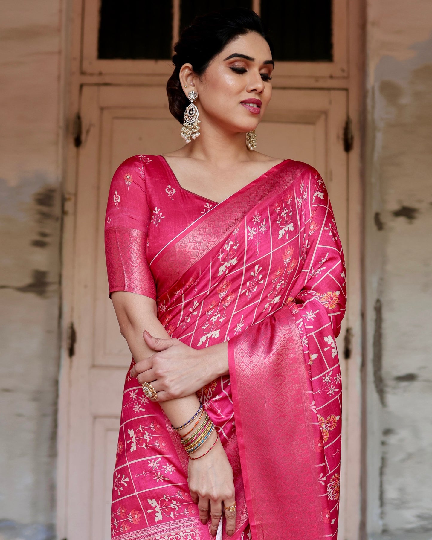 PURE SILK DIGITALLY PRINTED SAREE WEAVED WITH GOLDEN ZARI COMES WITH TASSELS
